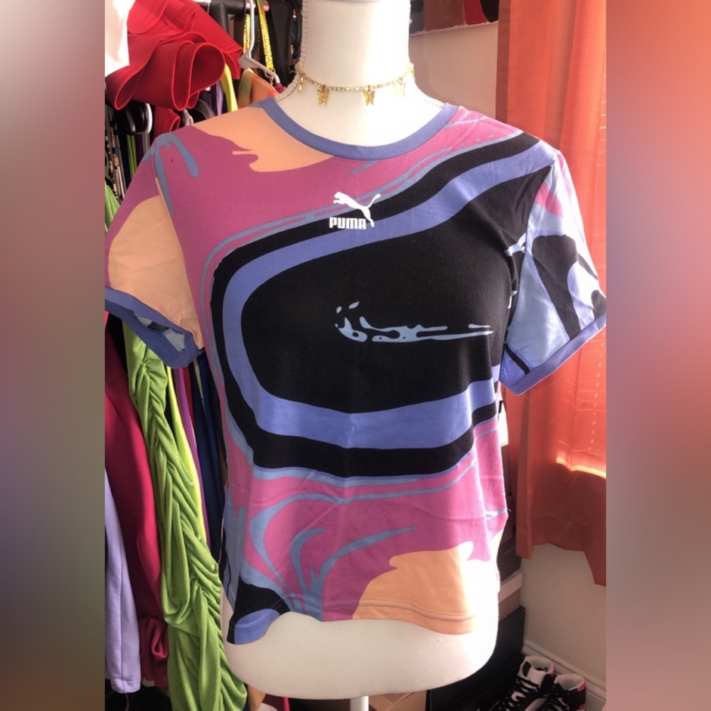 Women’s Puma Crop Top T-shirt.